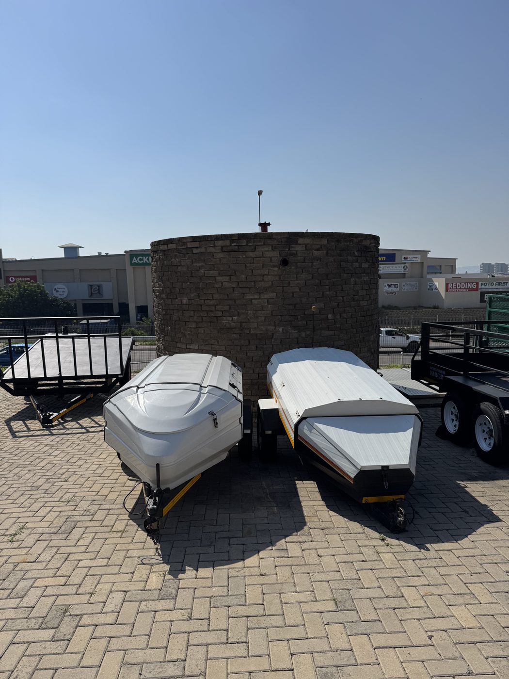 Standard Venter luggage trailers for hire in Mossel Bay
